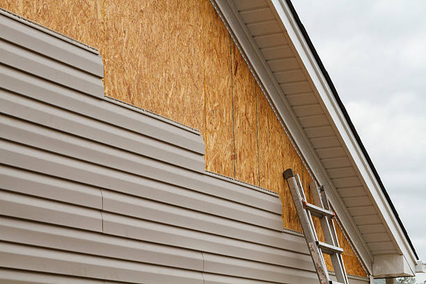 24/7 Emergency Vinyl Siding experts in Lumberton, NC